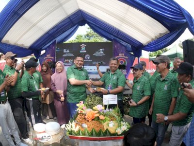 Wali kota dan Ketua TP PKK Makassar Ramaikan Fun Walk dan Launching Urban Farming di Bukit Baruga Antang