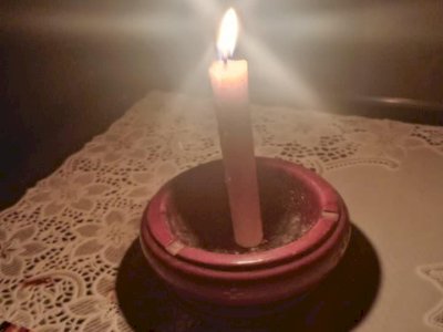 Kita Sedang Merayakan Kemerdekaan, Tapi Selayar Masih Gelap