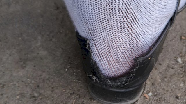 Empat Sepatu Paskibraka Selayar Rusak, Satu Robek Parah di Bagian Tumit