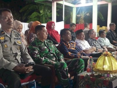 &lrm;  &lrm;Doa Kautsar Iringi Launching BUMDes Tanjung Harapan di Baratlambongan