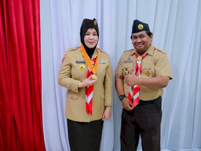 Wagub Sulsel Fatmawati Rusdi Terima Lencana Melati dari Kwarnas Pramuka