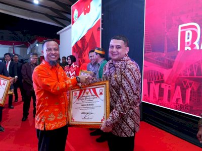 Pemkot Makassar Raih Penghargaan Tingkat Kemiskinan Terendah di Sulsel