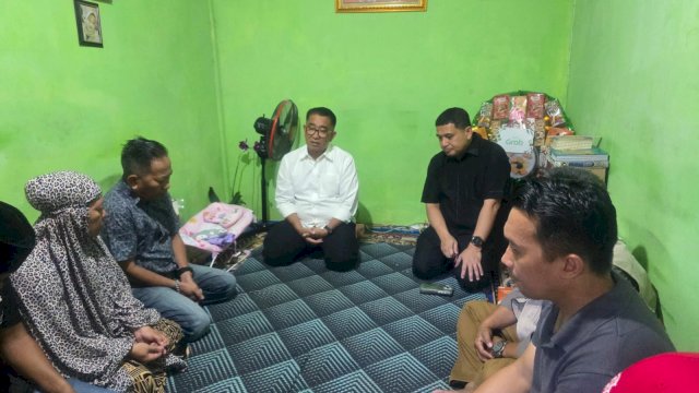 Wali Kota Munafri Dampingi Dirjen Otda Kemendagri Kunjungi Lima Lokasi Korban DPRD