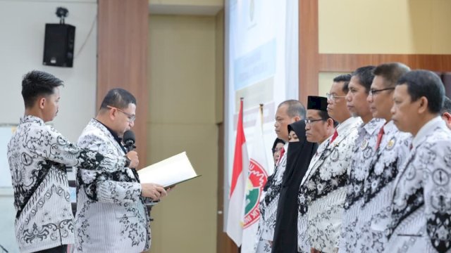 Pesan Wali Kota Makassar Munafri di Pengukuhan PGRI: Guru Harus Menjadi Teladan