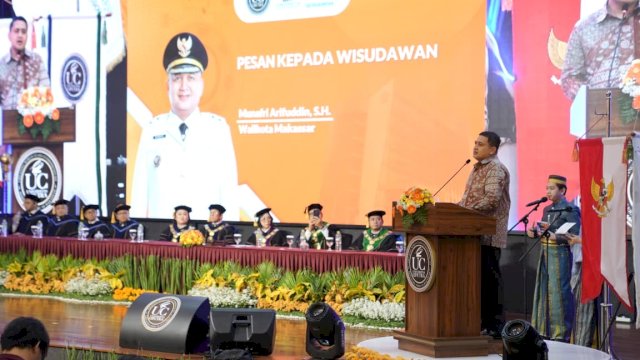 Wali Kota Munafri Sampaikan Pesan Ke Ratusan Wusudawan Angkatan Pertama UC Makassar