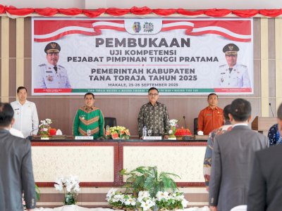 Sekda Sulsel Pimpin Uji Kompetensi Pejabat Pimpinan Tinggi Pratama Tana Toraja