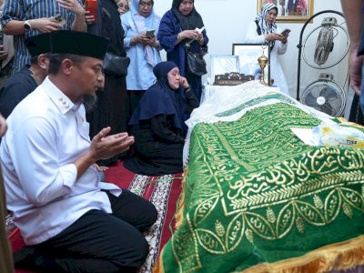 Gubernur Andi Sudirman Sulaiman Sampaikan Duka Cita atas Wafatnya Prof Paturungi Parawansa
