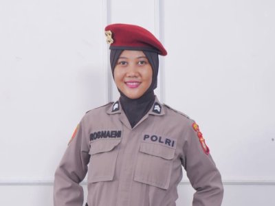 Brigpol Rosnaeni, Polwan Selayar yang Dapat &lsquo;Tiket Emas&rsquo; ke Mekah