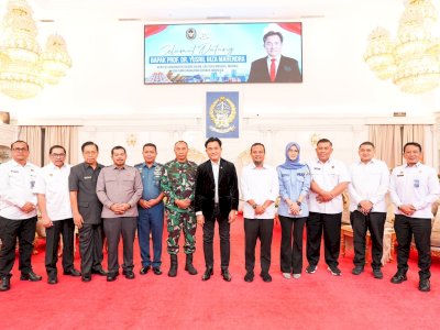 Gubernur Sulsel Terima Kunjungan Menko Hukum dan HAM Yusril Ihza Mahendra