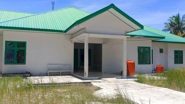 Warga Rajuni Minta Dinkes Selayar Evaluasi Bidan yang Tak Layani Warga