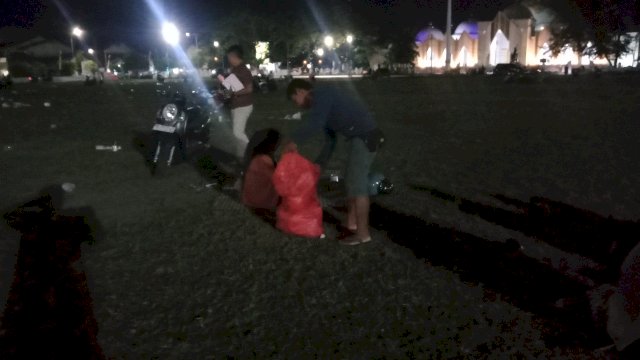 filter: 0; jpegRotation: 0; fileterIntensity: 0.000000; filterMask: 0; module:1facing:0; 
hw-remosaic: 0; 
touch: (-1.0, -1.0); 
modeInfo: ; 
sceneMode: Night; 
cct_value: 0; 
AI_Scene: (-1, -1); 
aec_lux: 0.0; 
hist255: 0.0; 
hist252~255: 0.0; 
hist0~15: 0.0;