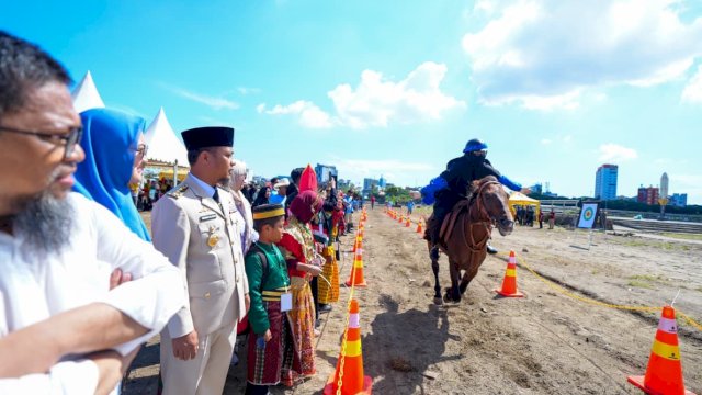 Andi Sudirman Sulaiman Buka Lomba Berkuda dan Memanah Gubernur Cup 2025