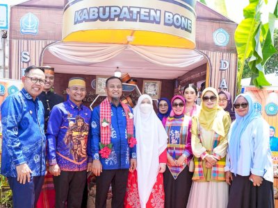 Gubernur Sulsel Lepas Puluhan Ribu Peserta Jambore PKK 2025 di Bone