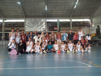 Sekda Sulsel Jufri Rahman Suntik Semangat Tim Basket di Laga Perdana PORNAS KORPRI 2025