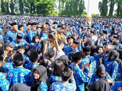 Lantik 4.047 PPPK Tahap 2 dan Paruh Waktu, Gubernur Andi Sudirman: Kedepankan Integritas dan Disiplin Kerja