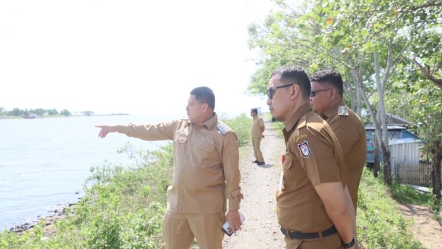 Wali Kota Munafri Tinjau Lokasi Barombong, Siapkan Solusi Pembebasan Lahan Jembatan Baru