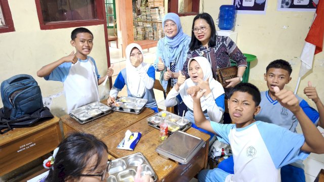 Tegaskan Pengawasan sebagai Bagian Pemenuhan HAM, Kanwil HAM Sulsel Pantau Program MBG di SMPN 33 Makassar