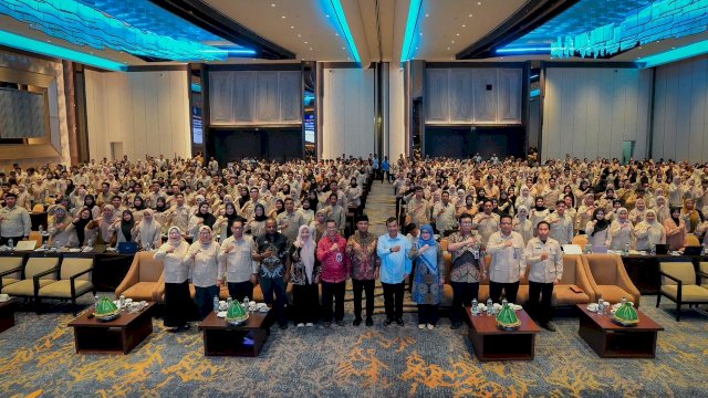 Hadiri Bimtek SPPG, Gubernur Sulsel: Pemenuhan Gizi Harus Bebas Praktik Koruptif