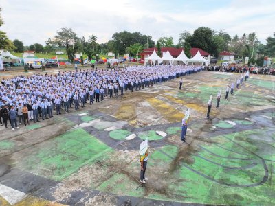 Gubernur Sulsel Hadirkan Ustadz Firanda Motivasi Ribuan Jambore OSIS SMA se-Sulsel
