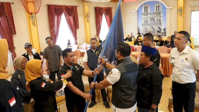 Resmi Dikukuhkan, Sulyadi Abbas Pimpin APPI Kecamatan Makassar