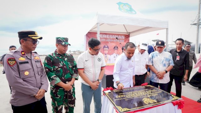 Gubernur Sulsel Serahkan Bantuan Keuangan Rp10 M di Peresmian Kolam Labu Bentenge Bulukumba