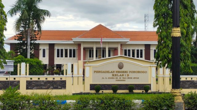 Praktisi Hukum Pertanyakan Vonis 2 Tahun 6 Bulan Pemilik Usaha Kosmetik di Sidrap