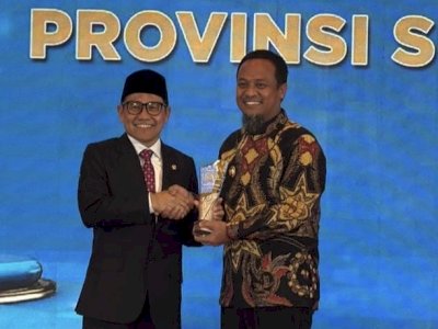 Gubernur Sulsel Terima Penghargaan Nasional, Bukti Nyata Keberhasilan Program Infrastruktur Multiyears