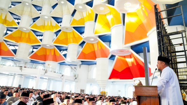 Salat Iduladha di Masjid 99 Kubah, Gubernur Sulsel Tekankan Pentingnya Bersyukur dan Sabar