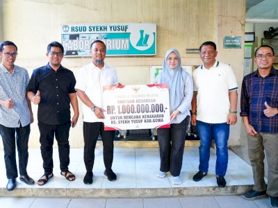Gubernur Sulsel Serahkan Bantuan Rp1 Miliar untuk Pemulihan RSUD Syekh Yusuf Gowa Pascakebakaran