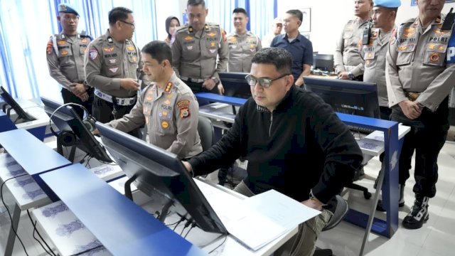 SIM C1 Hadir di Makassar, Wali Kota Appi Langsung Coba Lintasan Uji Berkendara