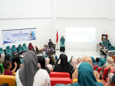TP PKK Makassar Dorong Kader Jadi Pelopor Keluarga Cerdas Berinternet