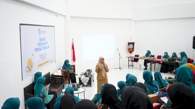 TP PKK Makassar Edukasi Kader tentang Pencegahan Penyakit Menular dan HIV/AIDS