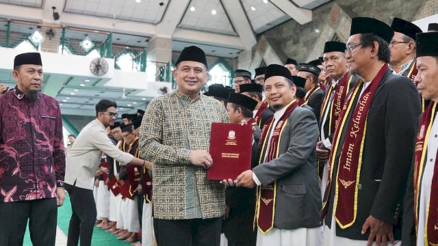 Wali Kota Munafri Lantik 153 Imam Kelurahan, Akan Dapat Insentif dan Perlindungan BPJS Ketenagakerjaan