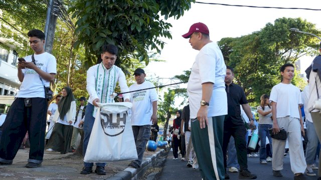 Wali Kota Munafri Pimpin Plogging HLH 2026, Ingatkan Warga Makassar Soal Sampah dan Iklim