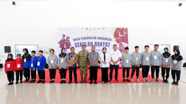 Buka MPLS Sekolah Rakyat di Sudiang Makassar, Gubernur Sulsel: Dari Sekolah Ini Akan Lahir Pemimpin Bangsa