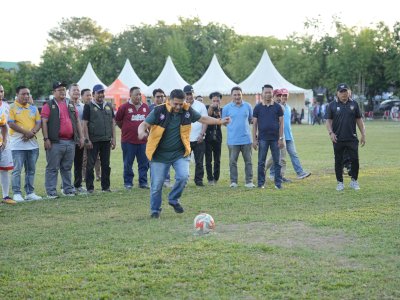 Buka Turnamen Walikota Cup 2026, Munafri Tekankan Pembinaan Atlet Sepak Bola Berkelanjutan