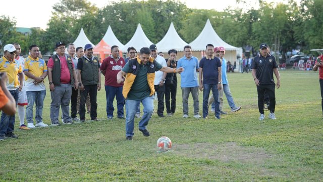 Buka Turnamen Walikota Cup 2026, Munafri Tekankan Pembinaan Atlet Sepak Bola Berkelanjutan