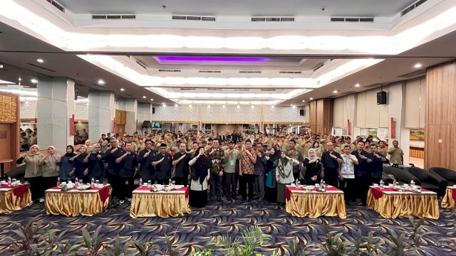 Pemupukan Tepat hingga Kendalikan Hama, BPDP, Ditjenbun, dan AKPY Bekali Pekebun Wajo Cara Tingkatkan Produktivitas Sawit