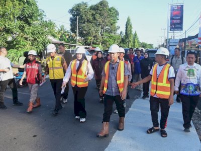 Gubernur Sulsel Tinjau Progres Ruas Pangkajene-Rappang di Sidrap, Targetkan Segera Rampung untuk Dukung Ekonomi Warga