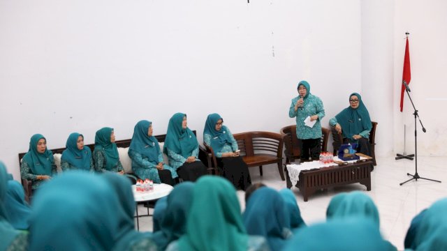 Berbagai Daerah Apresiasi Inovasi TP PKK Kota Makassar dalam Studi Tiru HKG PKK Nasional