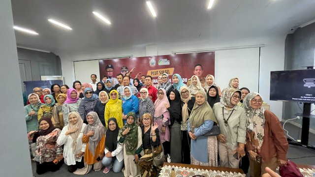 Ratusan Pelaku UMKM Makassar Ikuti Workshop Digital Branding, UPT PLUT Sulsel dan UKM IKM Nusantara Perkuat Pendampingan